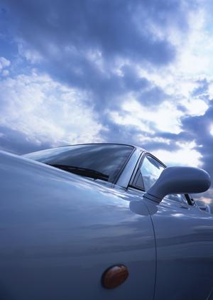 車の凹み修理なら「鈑金のモドーリー」